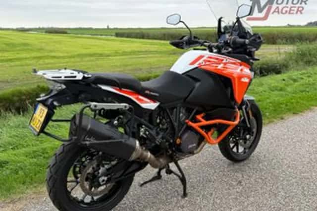 KTM 1290 Super Adventure S (2018) thumbnail 3