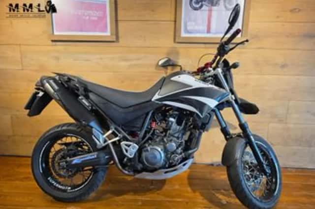Yamaha XT660R (2010) thumbnail 1