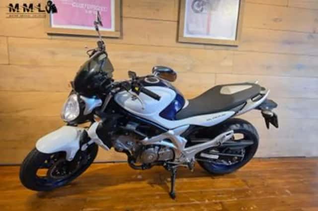 Suzuki SFV 650 Gladius (2011) thumbnail 2