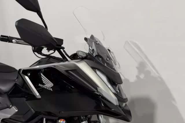 Honda NC750X (2025) thumbnail 2