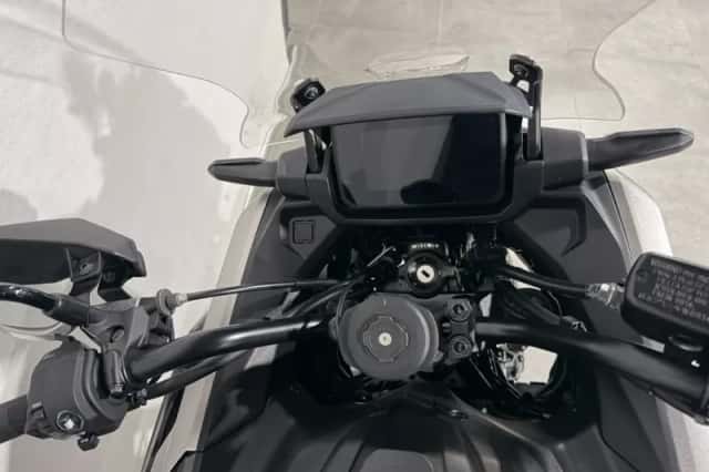 Honda NC750X (2025) thumbnail 6