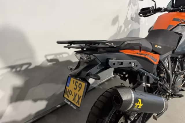 KTM 1290 Super Adventure S (2021) thumbnail 6