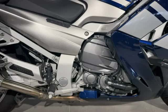 Yamaha FJR1300 (2009) thumbnail 4