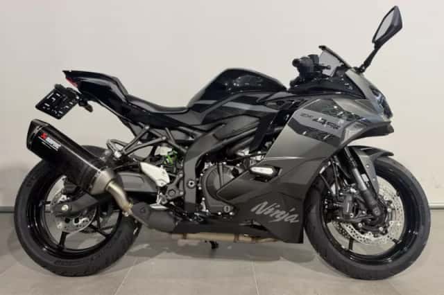 Kawasaki ZX-4 RR (2026) thumbnail 1