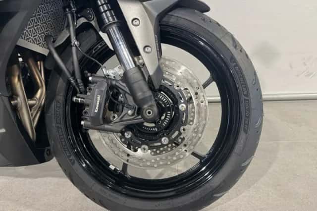 Kawasaki ZX-4 RR (2026) thumbnail 3