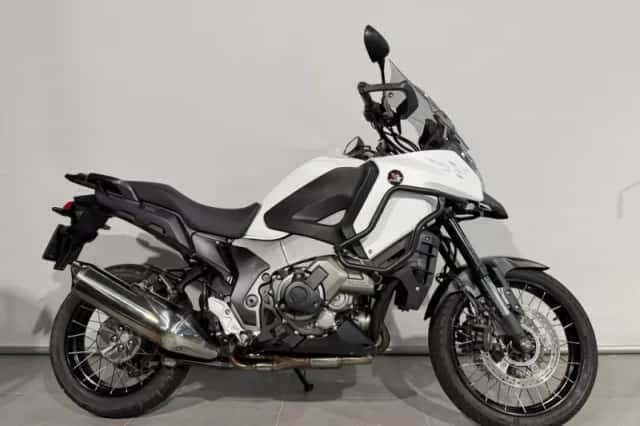 Honda VFR 1200 X Crosstourer (2014) thumbnail 1