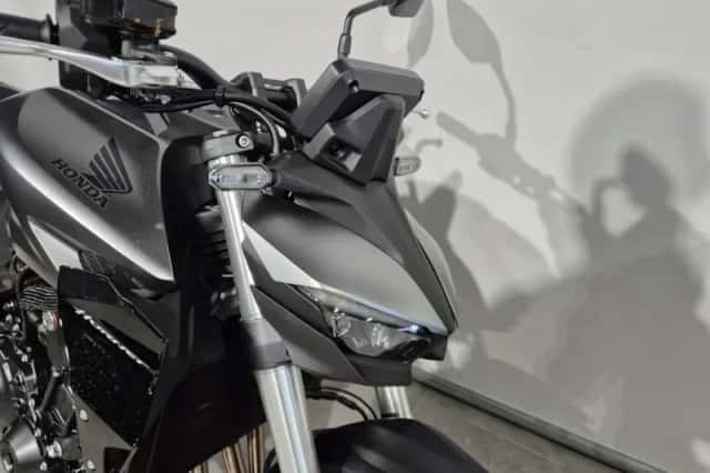 Honda CB 1000 Hornet (2026) thumbnail 2