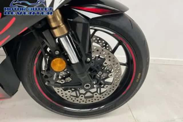Honda CBR650R (2022) thumbnail 5