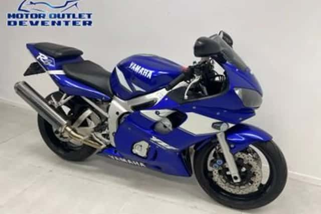 Yamaha YZF-R6 (2001) thumbnail 3