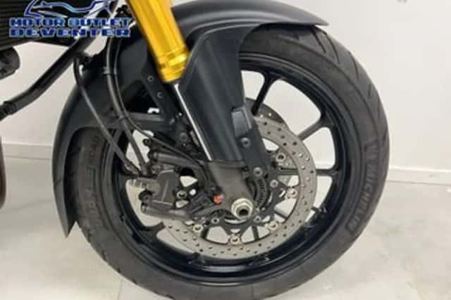 Suzuki V-Strom (2014) thumbnail 5
