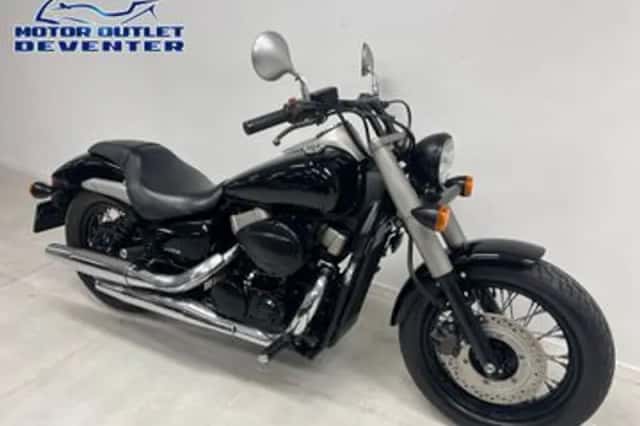 Honda VT750C2B Black Spirit (2011) thumbnail 3