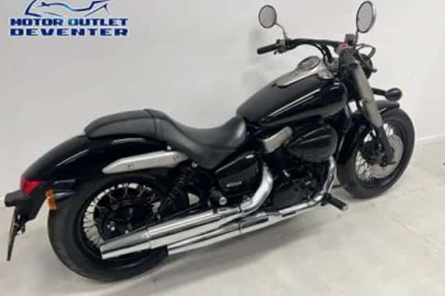 Honda VT750C2B Black Spirit (2011) thumbnail 4