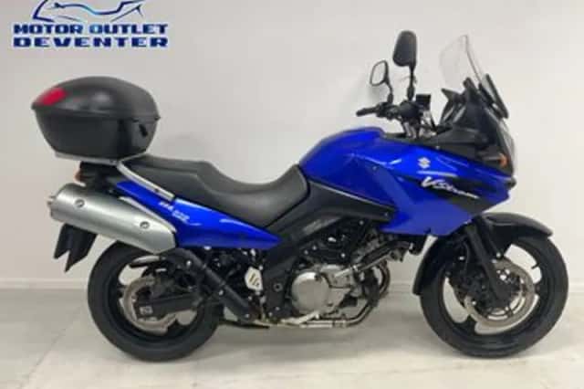 Suzuki V-Strom (2005) thumbnail 1