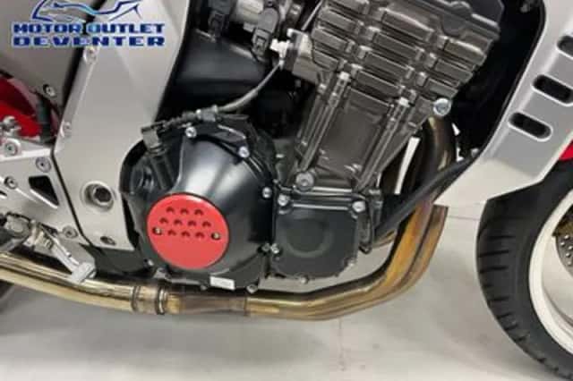 Kawasaki Z1000 (2005) thumbnail 6