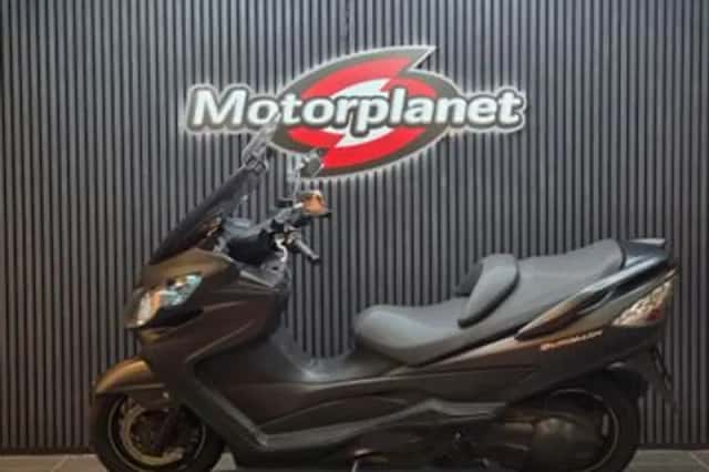 Suzuki AN 400 Burgman (2017) thumbnail 2