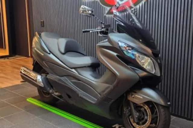 Suzuki AN 400 Burgman (2017) thumbnail 3