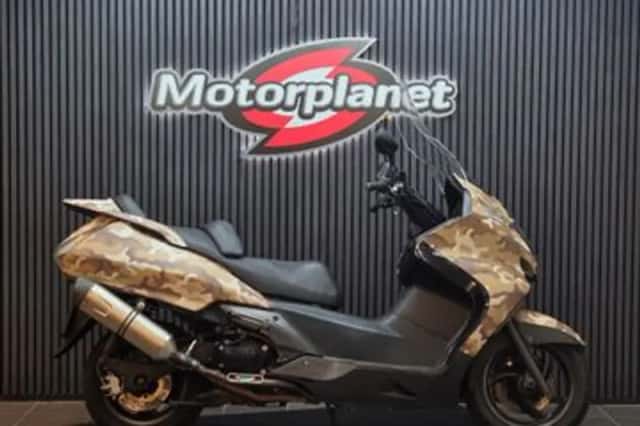 Kawasaki Z750 (2005) thumbnail 1
