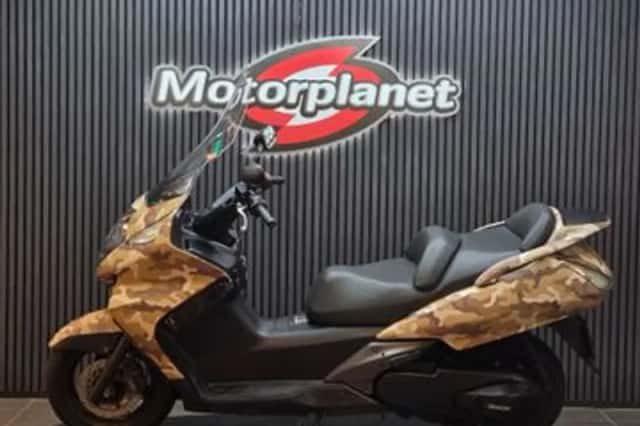 Kawasaki Z750 (2005) thumbnail 2