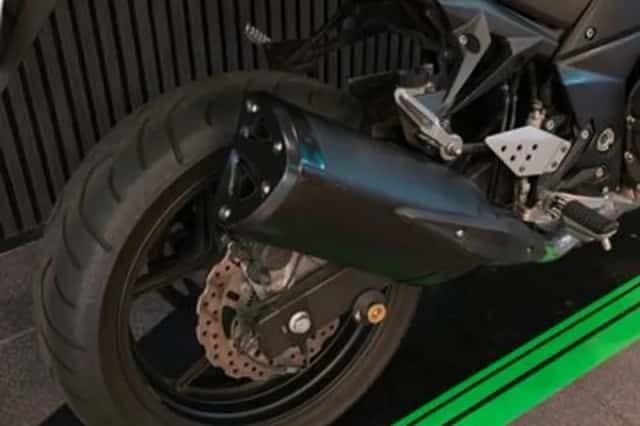 Kawasaki Z750 (2013) thumbnail 5