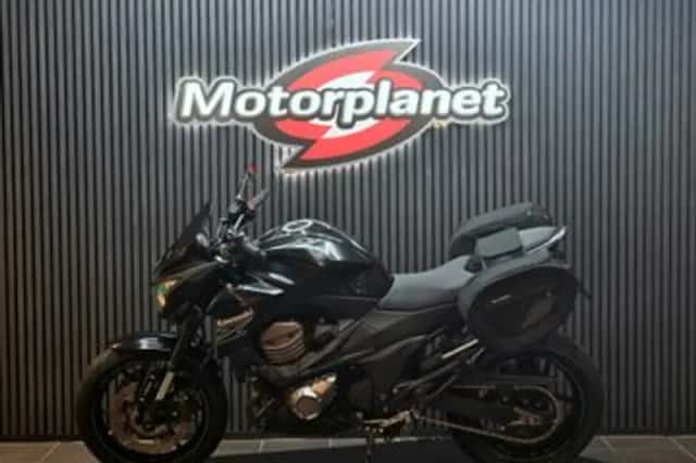 Kawasaki Z800 (2013) thumbnail 2