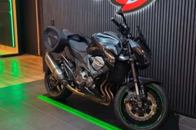 Kawasaki Z800 (2013) thumbnail 3