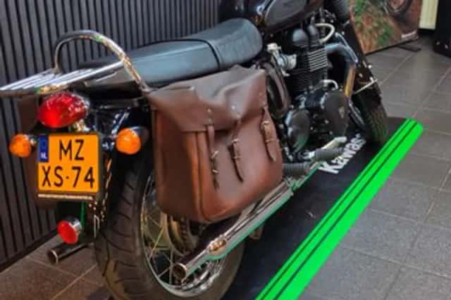 Triumph Bonneville T100 (2011) thumbnail 6