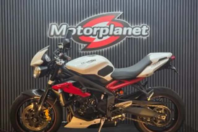 Triumph Speed Triple (2017) thumbnail 5
