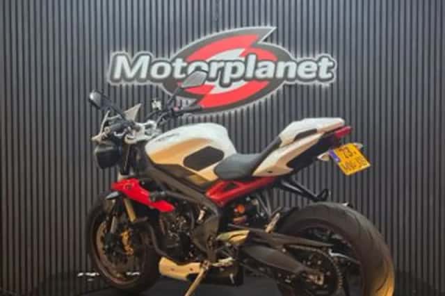 Triumph Speed Triple (2017) thumbnail 6