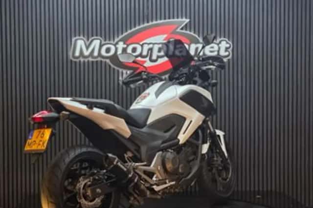 Honda NC750X (2016) thumbnail 4