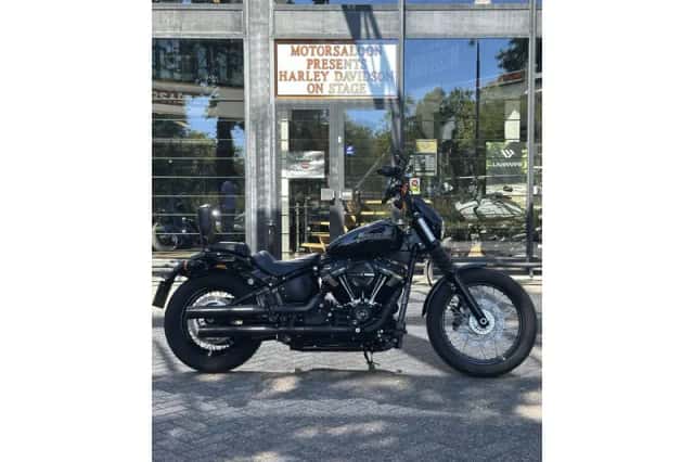 Harley-Davidson Softail Street BOB (2018) thumbnail 4
