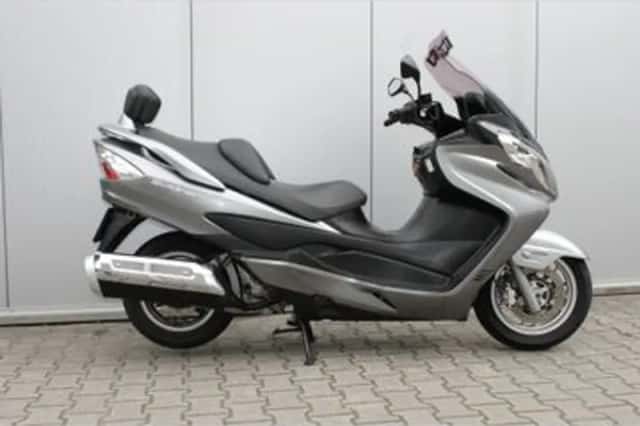 Suzuki AN 400 Burgman (2009) thumbnail 1