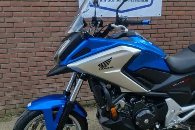 Honda NC750XA NC750X (2016) thumbnail 5