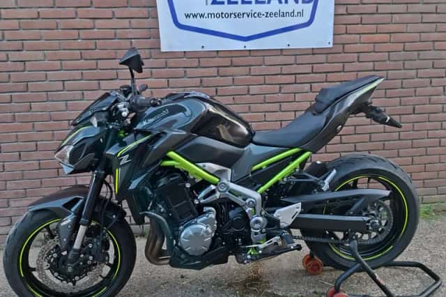 Kawasaki Z900 (2017) thumbnail 1