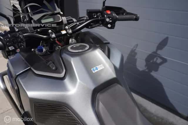 Honda Africa Twin (2023) thumbnail 6