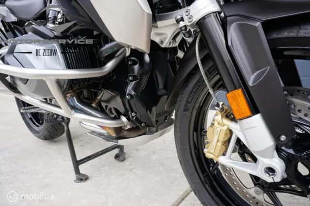 BMW R 1250GS Exclusive (2019) thumbnail 3