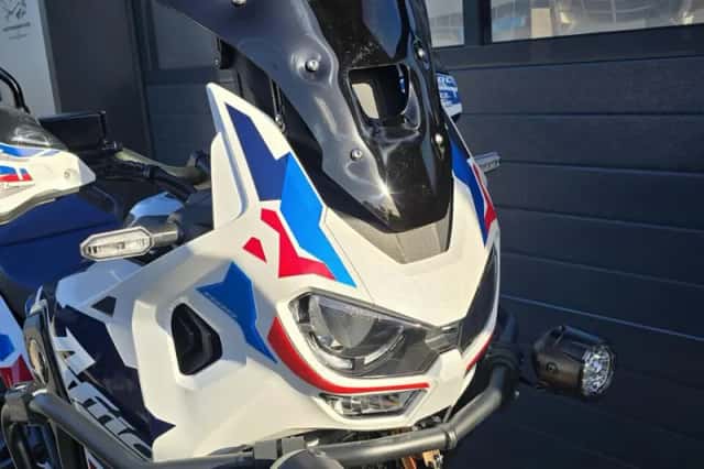 Honda Africa Twin (2024) thumbnail 3