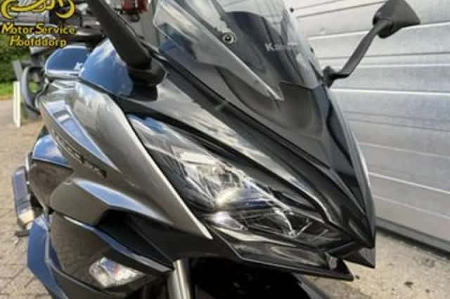Kawasaki Z1000 (2017) thumbnail 3