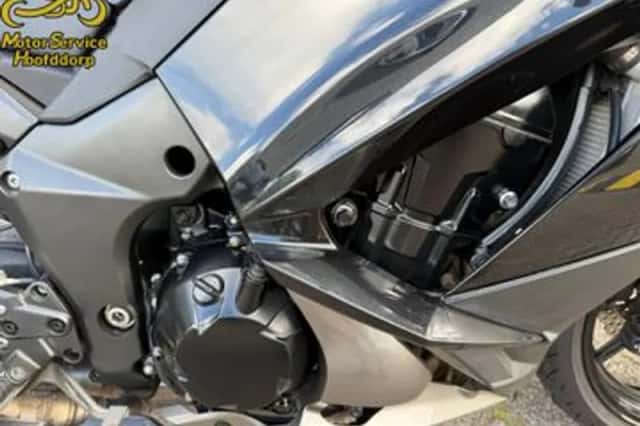 Kawasaki Z1000 (2017) thumbnail 4