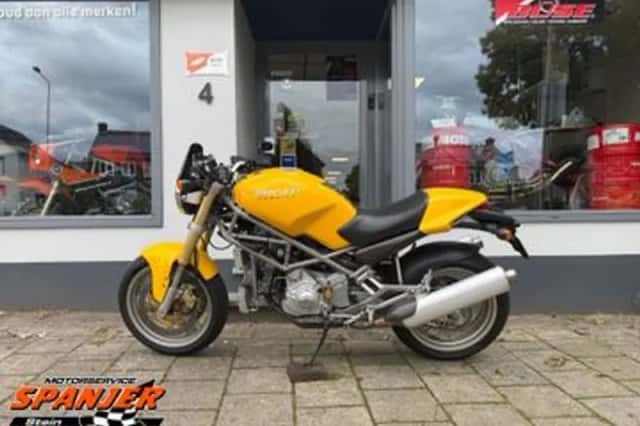 Ducati M900 Monster (1999) thumbnail 5
