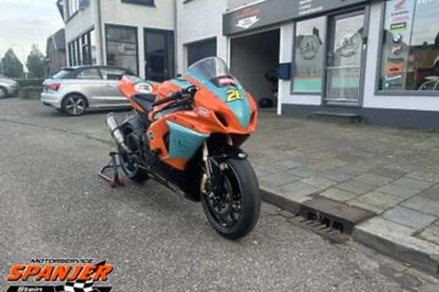 Suzuki GSX-R1000 (2009) thumbnail 2