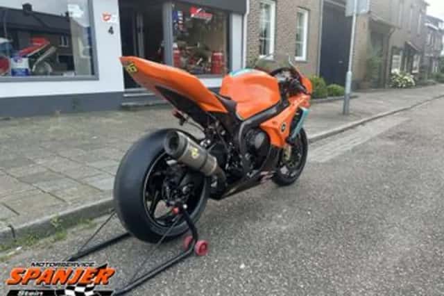 Suzuki GSX-R1000 (2009) thumbnail 3