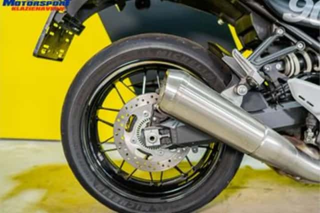 Kawasaki Z900RS (2018) thumbnail 6