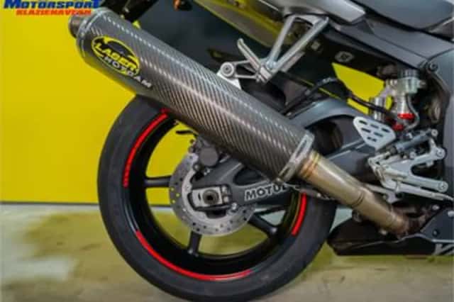 Yamaha YZF-R6 (2003) thumbnail 6
