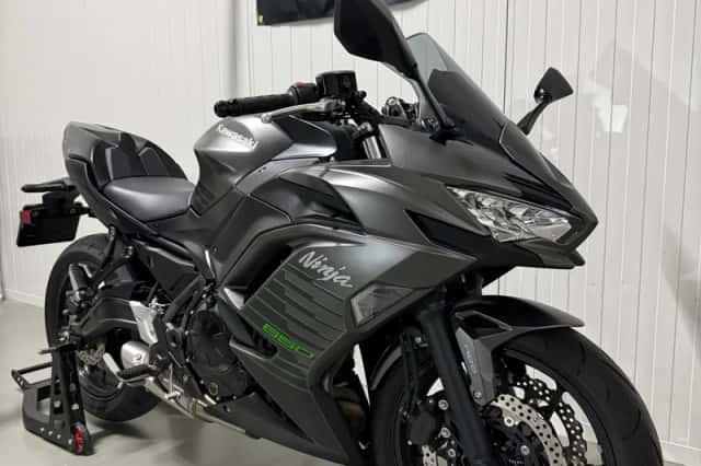 Kawasaki Ninja 650 (2026) thumbnail 1