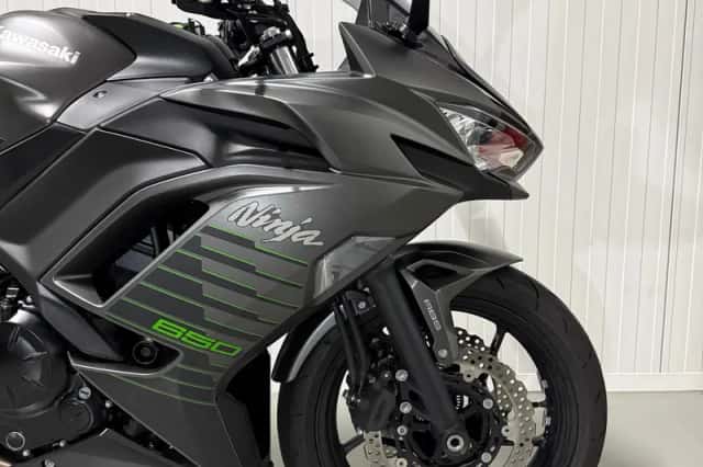 Kawasaki Ninja 650 (2026) thumbnail 2