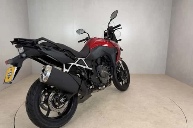 Suzuki GSX-S1000 (2026) thumbnail 3
