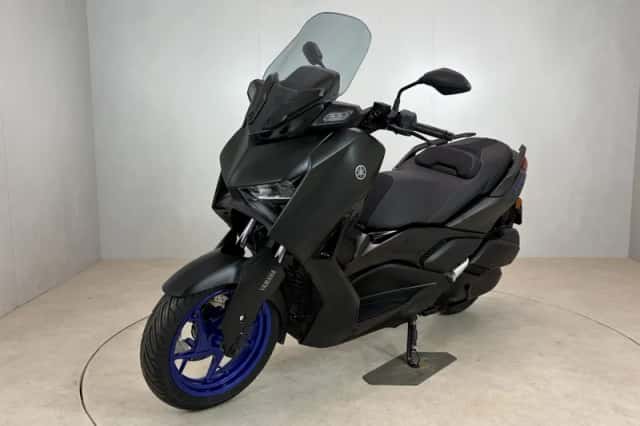 Yamaha X-MAX 300 (2024) thumbnail 4