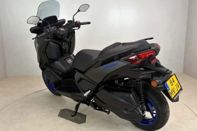 Yamaha X-MAX 300 (2024) thumbnail 6