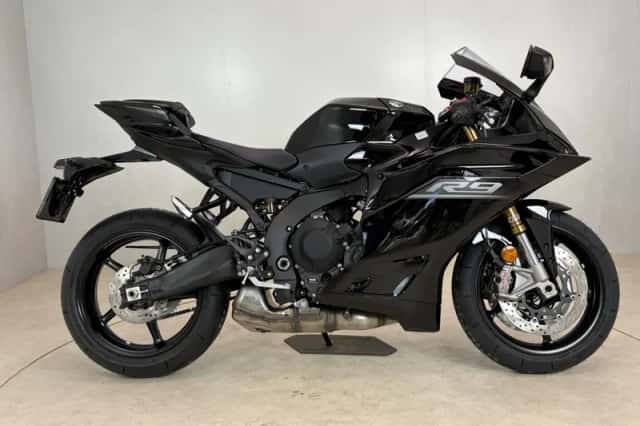 Yamaha YZF-R9 (2026) thumbnail 1