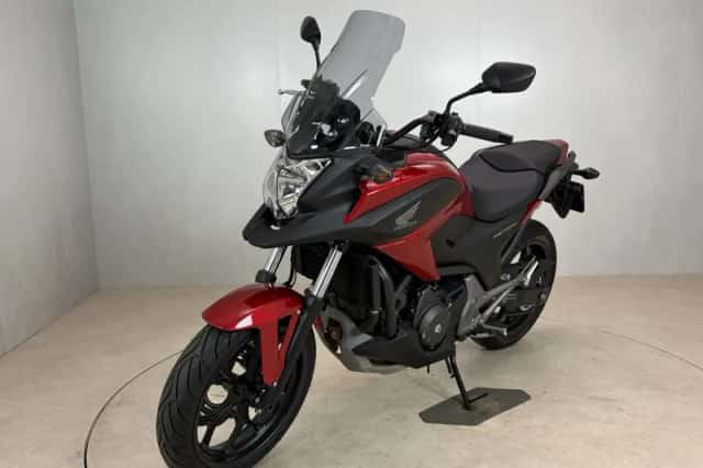Honda NC750X 750 (2016) thumbnail 4